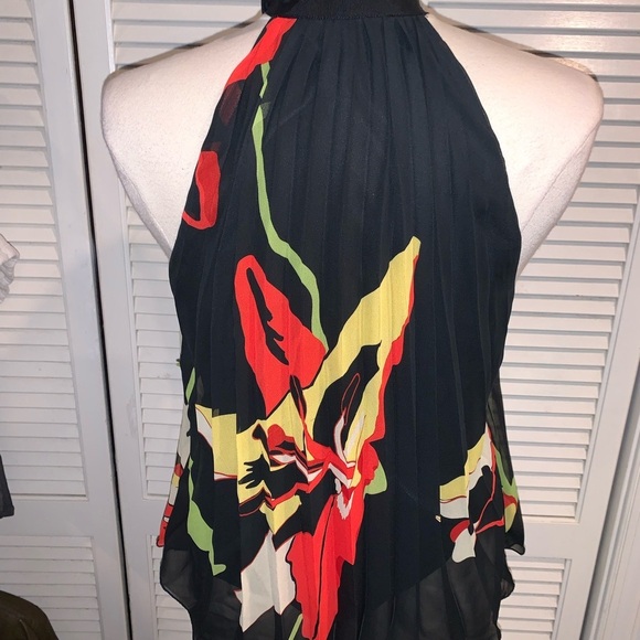 Jonathan Martin Black Floral Blouse - Picture 6 of 9